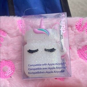 Claire's Glittery Unicorn AirPods Case